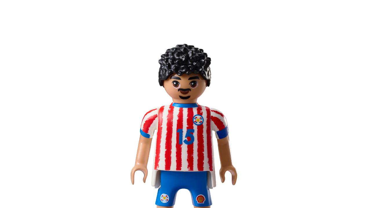 A sus 32 años, Gustavo Gómez no solo es el capitán, sino el alma defensiva de Paraguay. Defensor central, diestro y figura del Palmeiras de Brasil, encarna liderazgo, firmeza y un dominio imponente en el juego aéreo. Sobre su presencia se levanta la seguridad del equipo, siendo el cimiento sobre el que se construye la Albirroja.